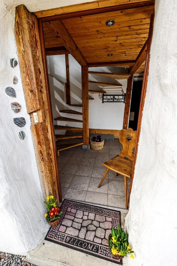Swiss Holiday House Wilderswil Esterno foto