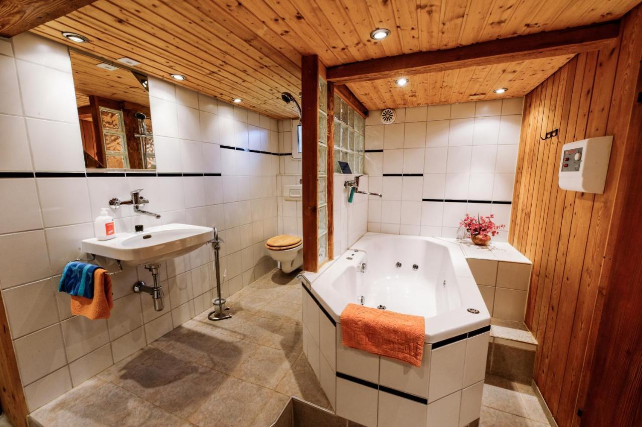 Swiss Holiday House Wilderswil Esterno foto